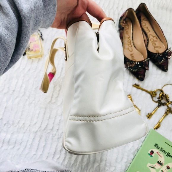 Coach | White Nylon Handbag - Picture 6 of 11